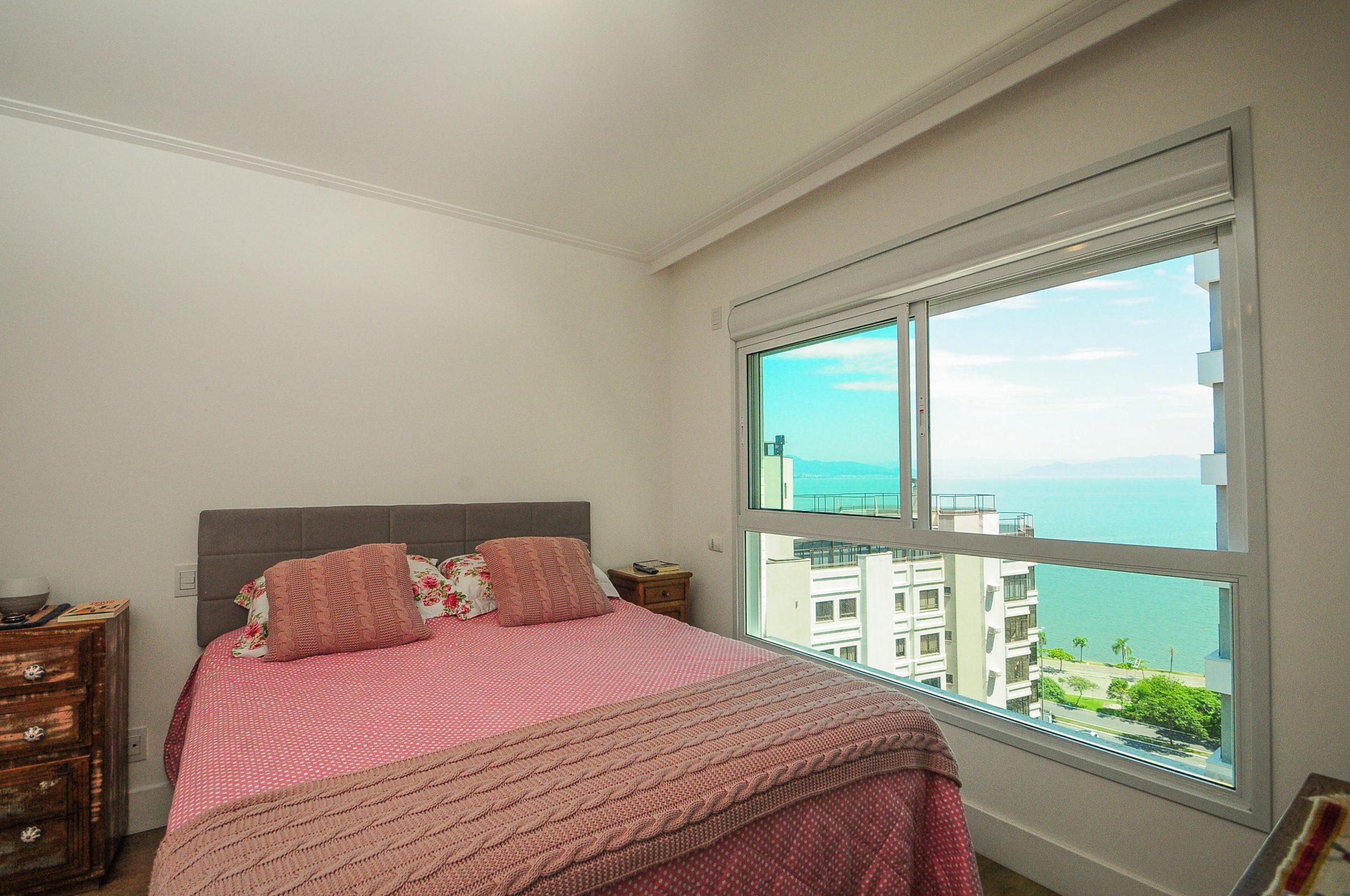 Apartamento no Jazz Club – WOA 3quartos com vista mar